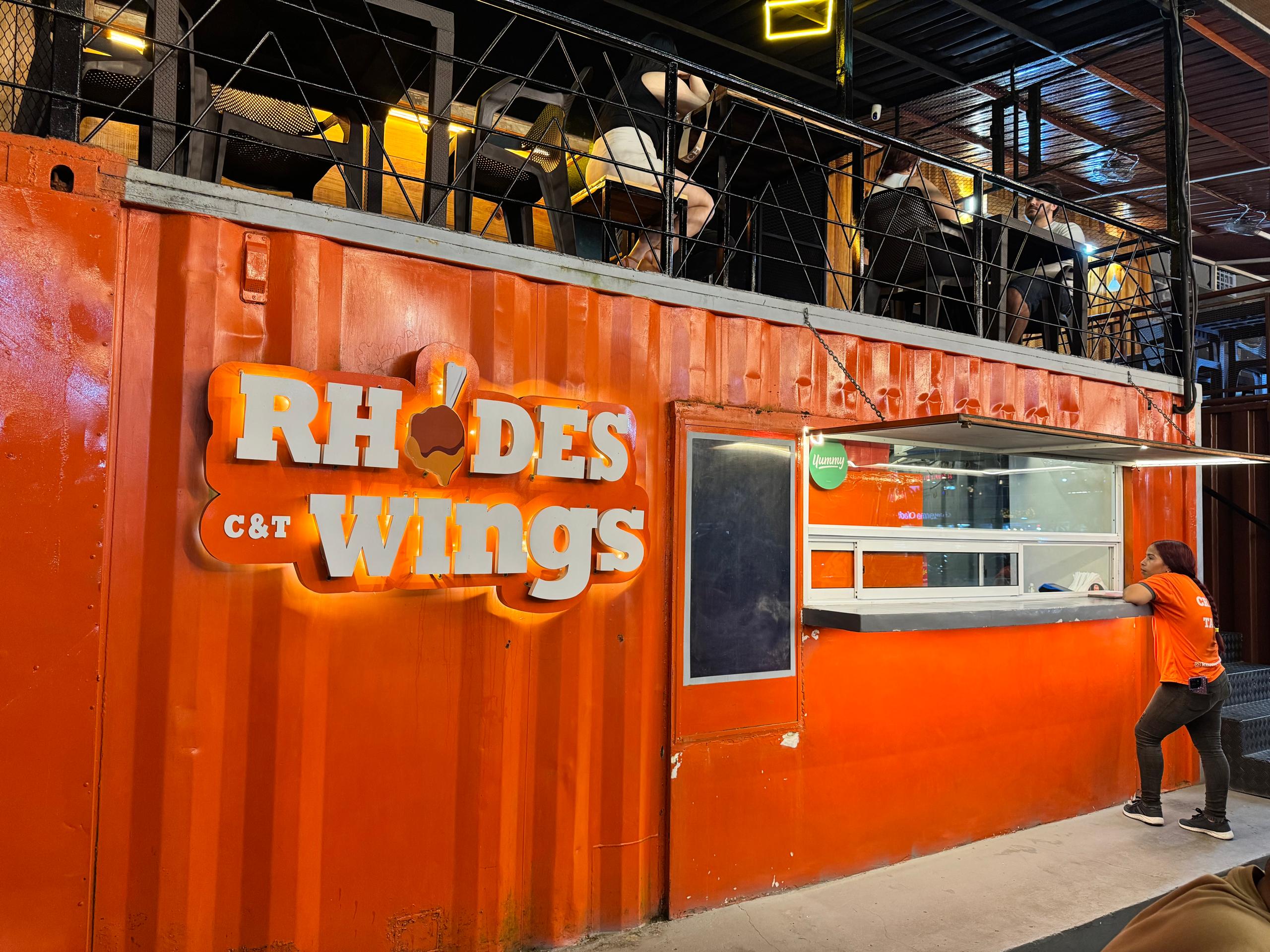 Rhodes Wings local